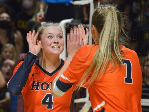 hope rewind volleyball sweeps olivet sets up showdown with calvin