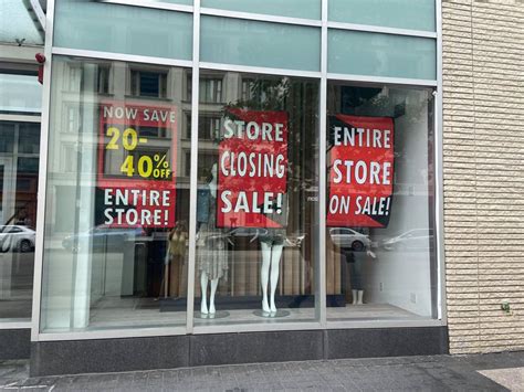 Lord And Taylor Surprises Shoppers With ‘store Closing Signs At Many