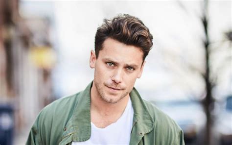 For bastian baker, nothing is set in stone. BASTIAN BAKER: Am Freitag erscheint eine Doppelsingle ...