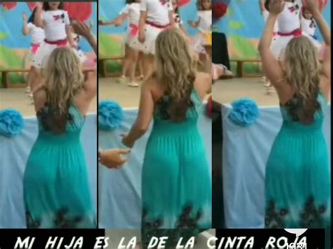Video Viral Maestra De Kínder Cautiva Con Baile En Festival Escolar