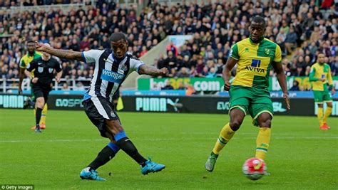 The newcastle new boy was a solid presence throughout, marshalling the magpies' midfield and exuding plenty of promise for the season ahead. The Newcastle United Blog | Wijnaldum And Perez Tweet ...