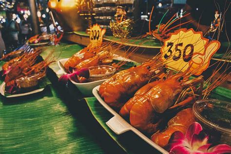 Beberapa tempat yang dapat dikunjungi untuk. 10 Tempat Makanan Halal di Bangkok Thailand Paling Populer ...