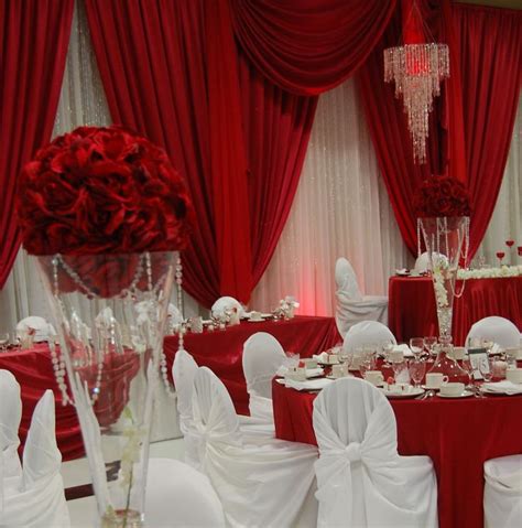Red and white backdrop and decor | Wedding Venues | Pinterest