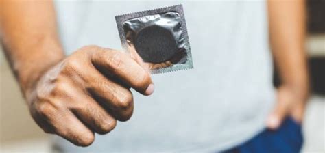 Cara Memakai Kondom Yang Benar Agar Tidak Hamil
