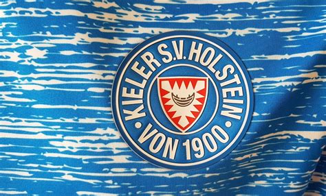Last game played with etsv weiche flensburg, which ended with result: Holstein Kiel : Download Wallpapers Holstein Kiel Fc 4k Grunge Logo Bundesliga 2 Creative German ...