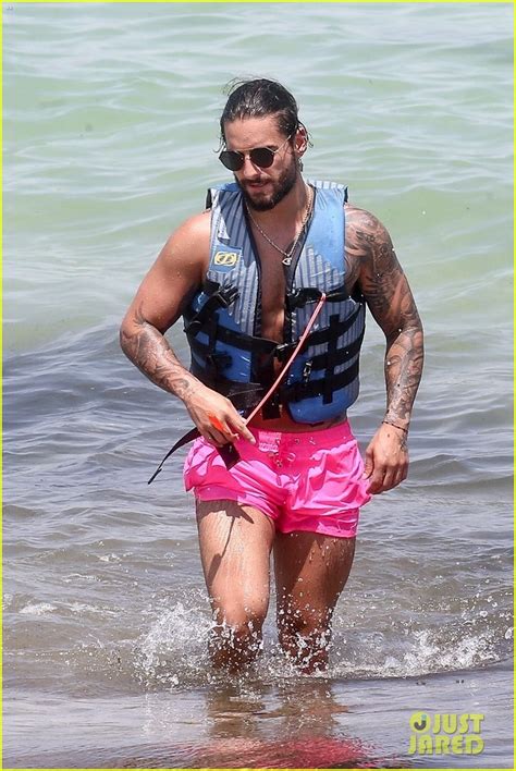 Maluma, maluma hawaii, hawai, maluma patricia pinto, maluma lacreme, maluma girlfriend, maluma with a fan, maluma yoventura, maluma behind the scenes, maluma girlfriend. Maluma & Girlfriend Natalia Barulich Enjoy a Day at the ...