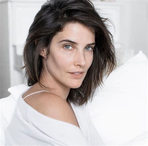 Most Beautiful Woman On The Planet No Make Up Photoshoot Of Vogue For