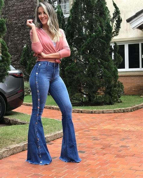 Pin By Robert Lasseth On Jeans Flared Beautiful Jeans Bell Bottom Jeans Outfit Bell Bottoms