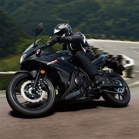 Multiple cylinders and streamlined bodies put the unmistakable sport bike in a league of its own. Suzuki GSX250R Sport Bike - Chelsea Motorcycles Group
