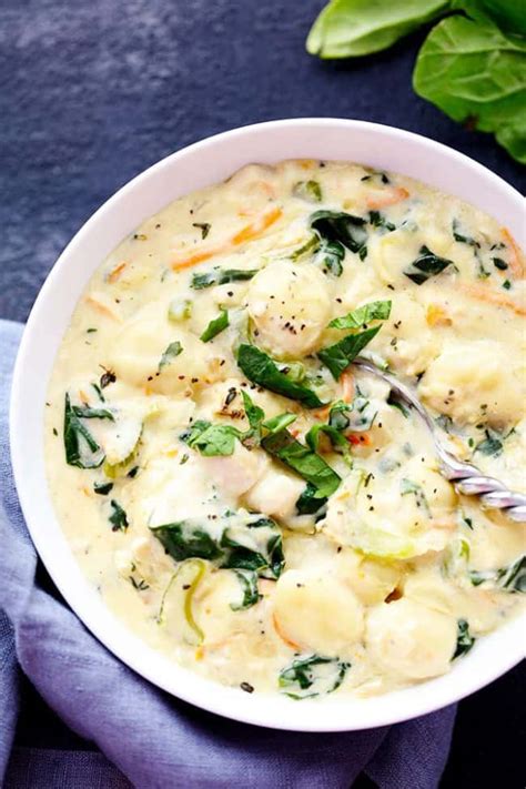 The olive garden caters to everyone's love of chicken by serving up several delicious chicken dishes. Creamy Chicken Gnocchi Soup (Olive Garden Copycat ...