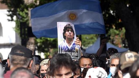 Muerte De Maradona Investigarán Si Hubo Negligencia Médica En La