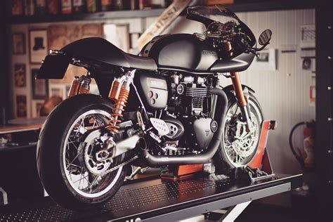 Plus triumph bike specs, owner ratings and much more. Triumph Thruxton 1200 R | Triumph thruxton, Cafe racer ...