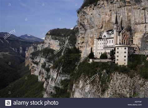 Italy's health ministry has also urged caution, saying. Italien, Veneto, Spiazzi, Madonna della Corona ...
