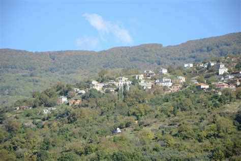 Καταδικάστηκε σε θάνατο, επειδή δεν αποκήρυξε τη χριστιανική του πίστη. Άγιος Γεώργιος Νηλείας - Πήλιο - Greek Gastronomy Guide