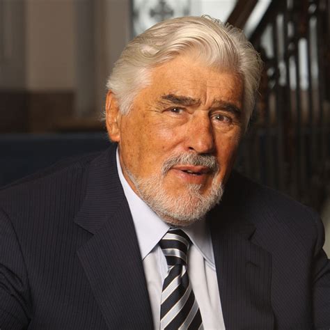 Das drehbuch orientiert sich an einer artikelserie von will berthold über den angeblichen serienmörder bruno lüdke, der im film von mario adorf verkörpert wird. Mario Adorf - Steckbrief, News, Bilder | GALA.de