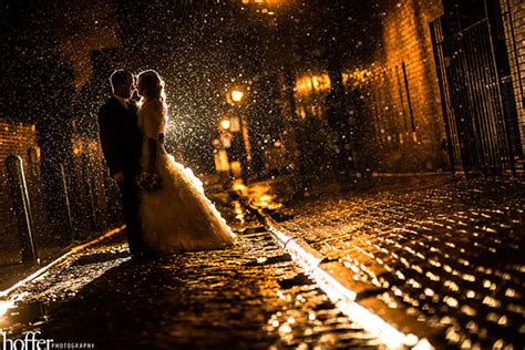 30 Beautiful Examples Of Couple In The Rain Photography