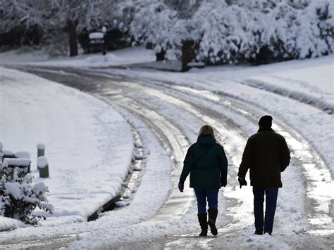 Snow Slows Or Shuts Down Much Of Normally Sunny Deep South Mpr News