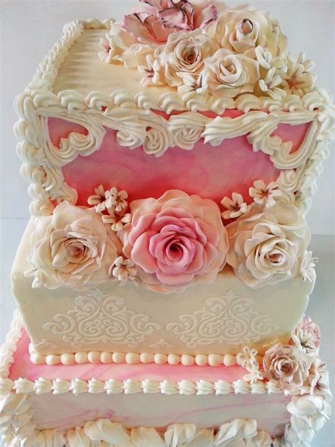 Fabulous organic edible flowers jan hand picked.weddings/celebrations. Edible wedding flowers. | Cake art, Cake creations, Cake