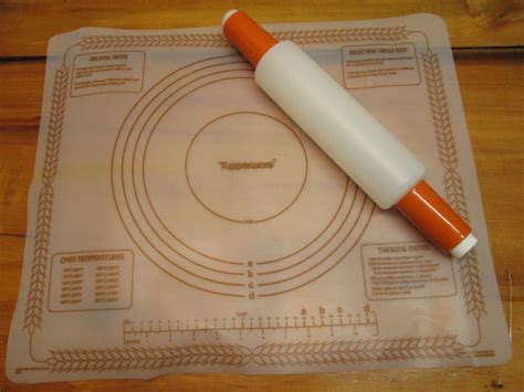 Vintage 1977 Tupperware Pastry Mat And Fillable Rolling Pin 1847446697