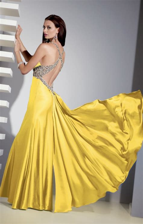 Robe soiree jaune Beauté et mode