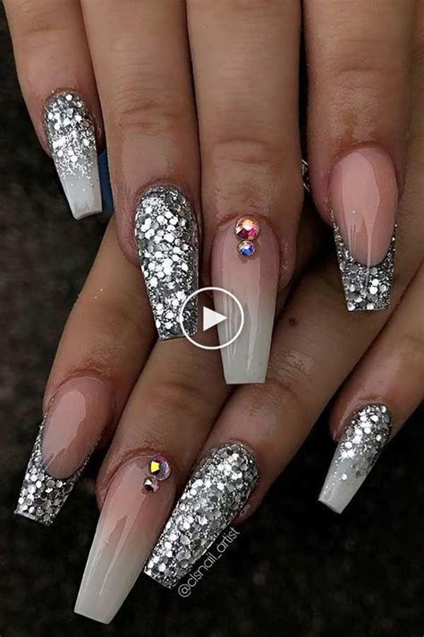 23 Nagelkunstontwerpen en ideeën voor Doodskist Acrylnagels
