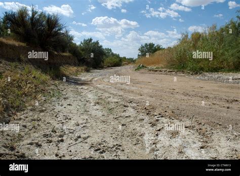 Arkansas River Dry Hi Res Stock Photography And Images Alamy