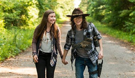 The Walking Dead Katelyn Nacon Discusses Enids Big Scene With Carl