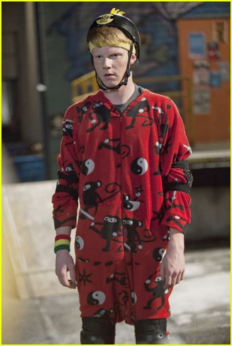 Adam Hicks Raps On Zeke And Luther Photo 424661 Photo Gallery