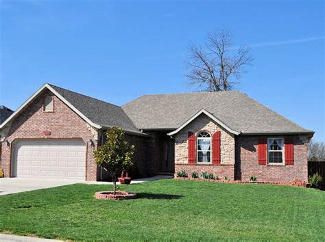 The revoir team at reecenichols is your digital resource for buying and selling homes in the springfield, mo area with real time updates of all properties for sale so you have direct access of everything you need to know including all current market statistics and listings. 1651 W Lennox PL Springfield MO Real Estate For Sale ...