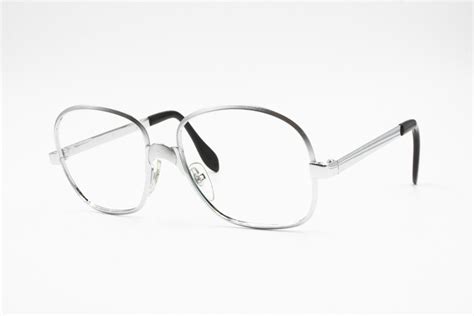 Luxottica stock | Atheios