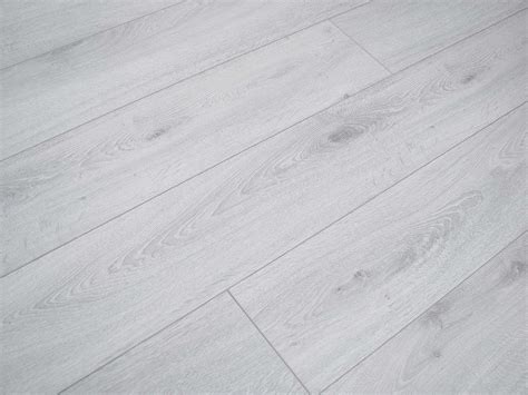 Pallet Deal Prestige Light Grey 10mm 4v Groove Laminate Flooring Ac5 Ebay