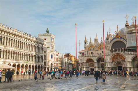 San Marco Square With Tourists In Venice Editorial Photo Image Of Landmark Town 64368701