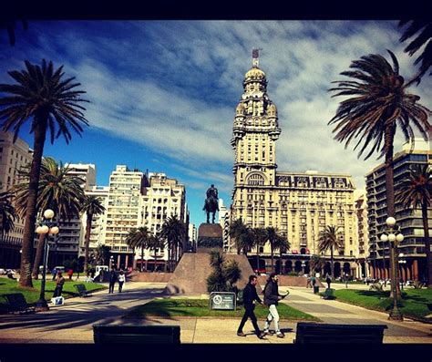 Plaza Independencia Montevideo In Montevideo