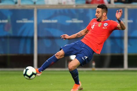 Viernes, 17 de agosto de 2018. Mauricio Isla ya está en Chile para sumarse a La Roja