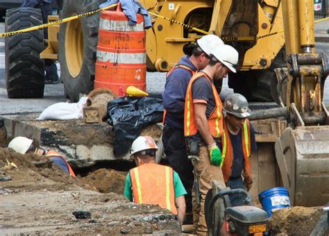 Anyone looking for contractors in their area may begin with a search engine the most immediate benefit of seo for contractors is a higher ranking in search engines. CONSTRUCTION UNIONS CUT PAY, BENEFITS TO KEEP AFLOAT - NYC ...