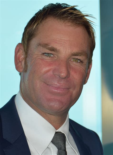 Does shane warne have tattoos? Shane Warne: Verlobte (v), Vermögen, Größe, Tattoo ...