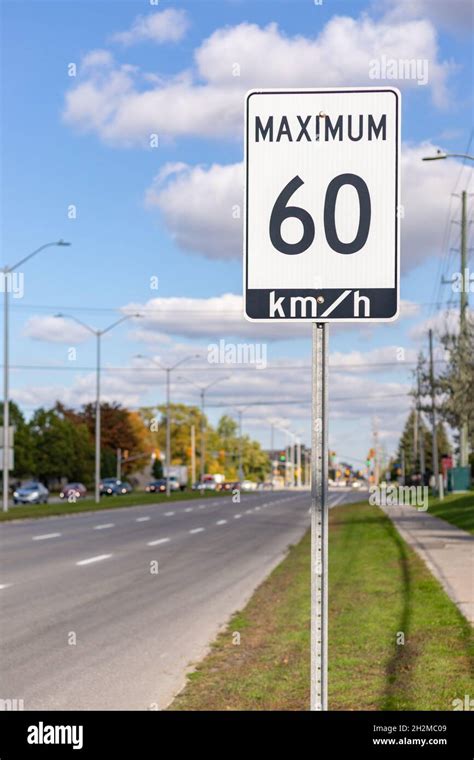 60km Sign Hi Res Stock Photography And Images Alamy