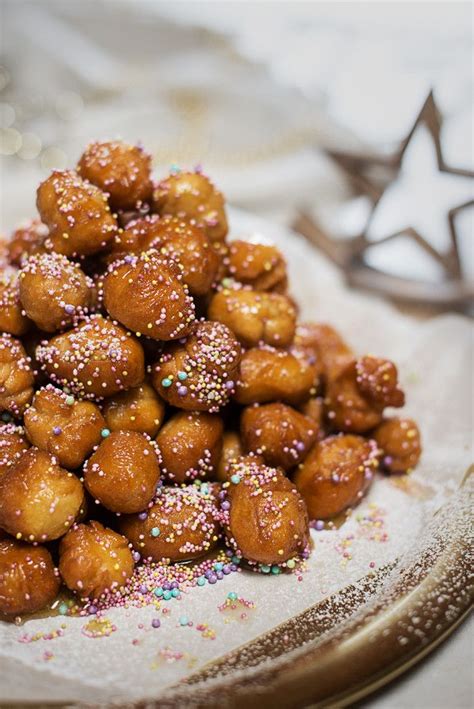 Struffoli ist ein rezept mit frischen zutaten aus der kategorie gebäck. Rezept für italienische Weihnachtskekse: Struffoli | Honig ...