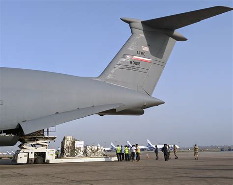 433rd Airlift Wing C 5m Super Galaxy Delivers Aid To Covid 19 Stricken