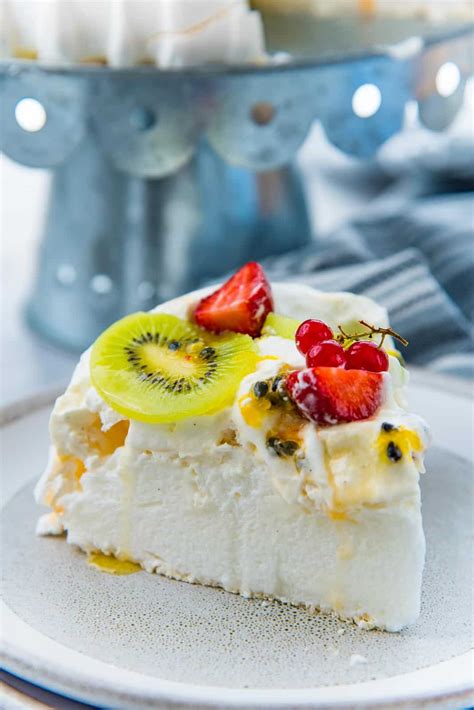 The Best Pavlova Recipe Step By Step Recipe And Video The Flavor Bender