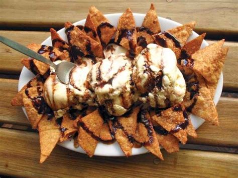 The thirteen desserts are the traditional christmas dessert in the french region of provence. 10 of the Best Modern & Traditional Mexican Desserts That ...