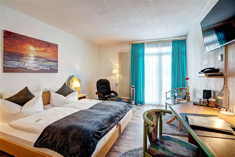 Komfort Doppelzimmer Zur Einzelnutzung Im Paulin Hotel Trier Bei Der