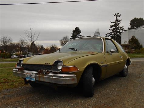 Amc released two different body styles for the pacer. Seattle's Parked Cars: 1976 AMC Pacer