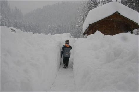 De dienstregeling van de ns zal worden aangepast, er zullen minder treinen rijden. Zuid-Europa in de greep van hevige sneeuwval :: onweer ...