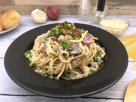 Filipino Style Creamy Carbonara