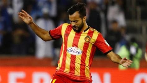 طه ياسين الخنيسي مواليد 21 يونيو 1992 في جرجيس، تونس، هو لاعب كرة قدم تونسي يلعب في مركز الهجوم. الدوري التونسي.. مهاجم الترجي يتحدث عن "اللقب السهل"