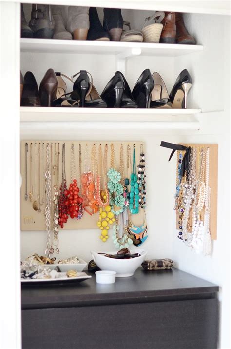 0 · 31 room organization ideas that are smart and stylish your bedroom will look brand new and feel a lot less chaotic thanks to these easy organizing tips. Closet organizing ideas so that you can find the one.