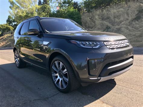 Rugged Luxury The 2019 Land Rover Discovery Hse Luxury