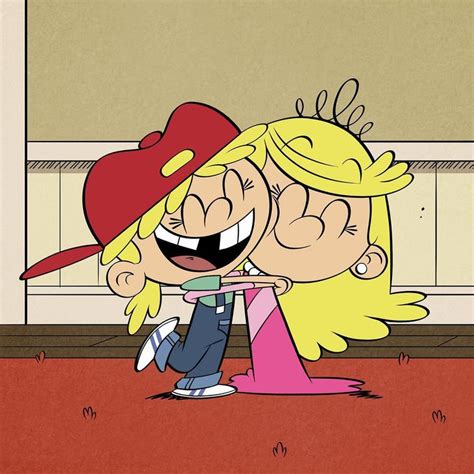 Its Nationalhuggingday 🤗 Tag A Friend To Send Them A Virtual Hug Theloudhouse Loud House