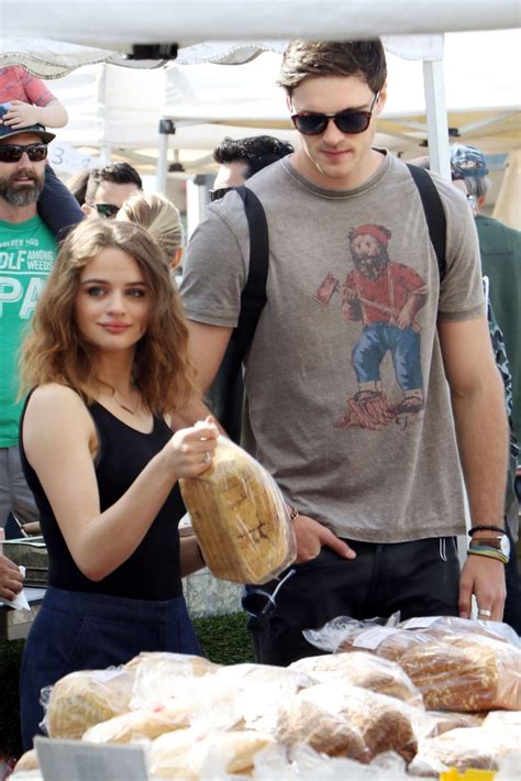 Which is nothing on joey king and jacob elordi, after. Joey King with boyfriend Jacob Elordi at the Farmers ...